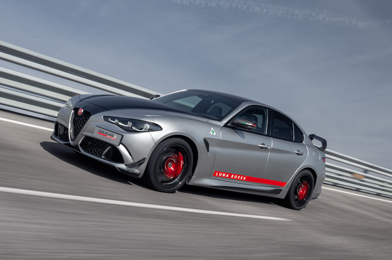 Alfa Romeo Giulia Q Luna Rossa (2026) Alfa Romeo Giulia Q Luna Rossa (2026)