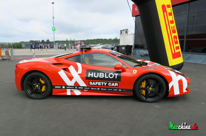 Ferrari 488 GTB - Safety Car, Foto: Macchina.de