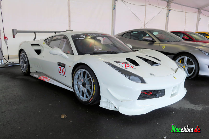 Ferrari 488 Challenge, Foto: Macchina.de