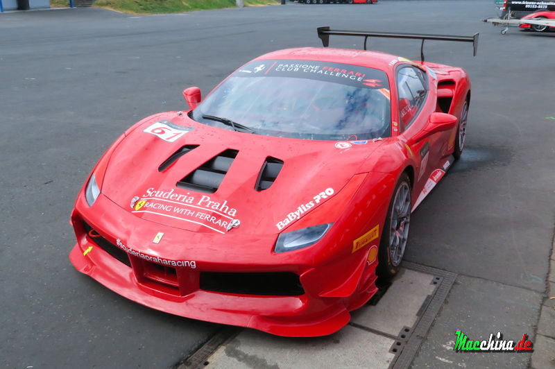 Ferrari 488 Challenge, Foto: Macchina.de