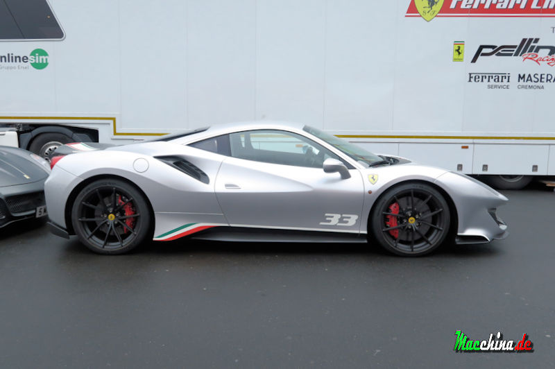 Ferrari 488 Pista - Piloti Ferrari, Foto: Macchina.de