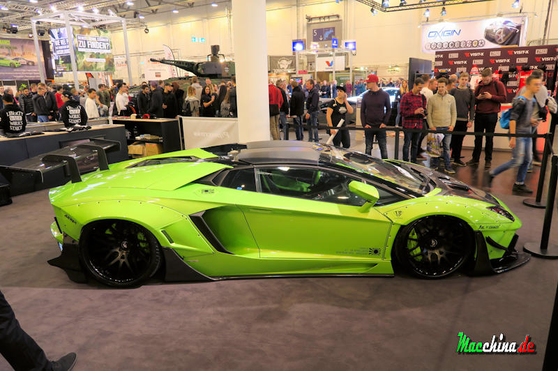 Lamborghini Aventador LP700-4 Roadster